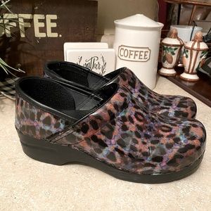 Dansko Professional Leopard